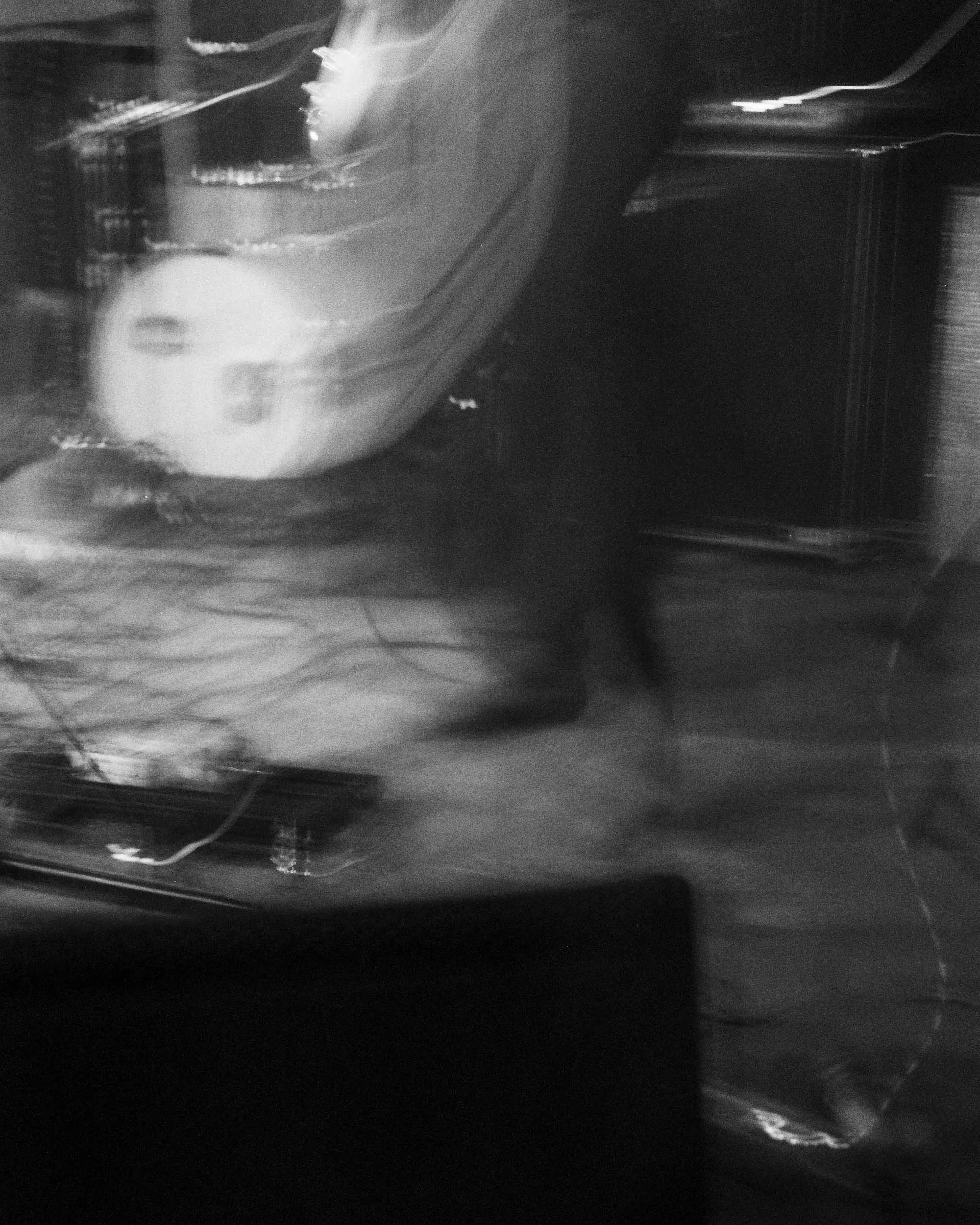 Feral — En directo y de gira, pieza 8