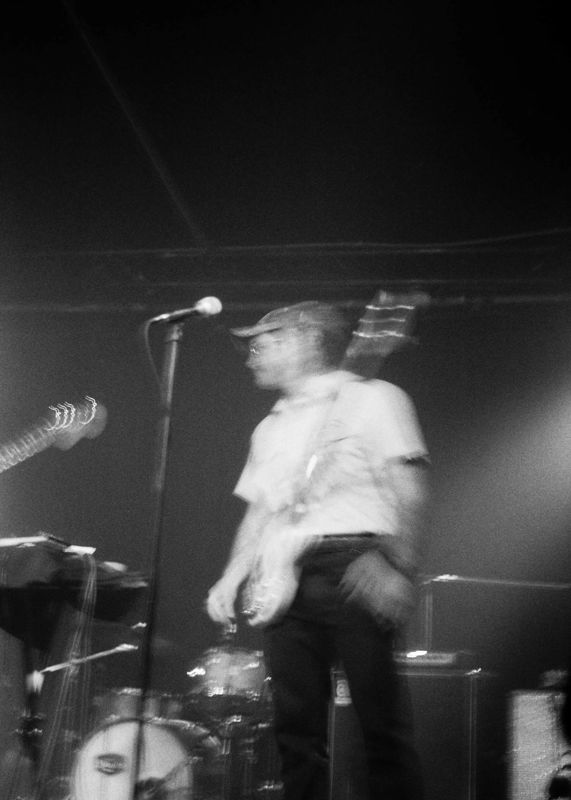 Feral — En directo y de gira, pieza 9
