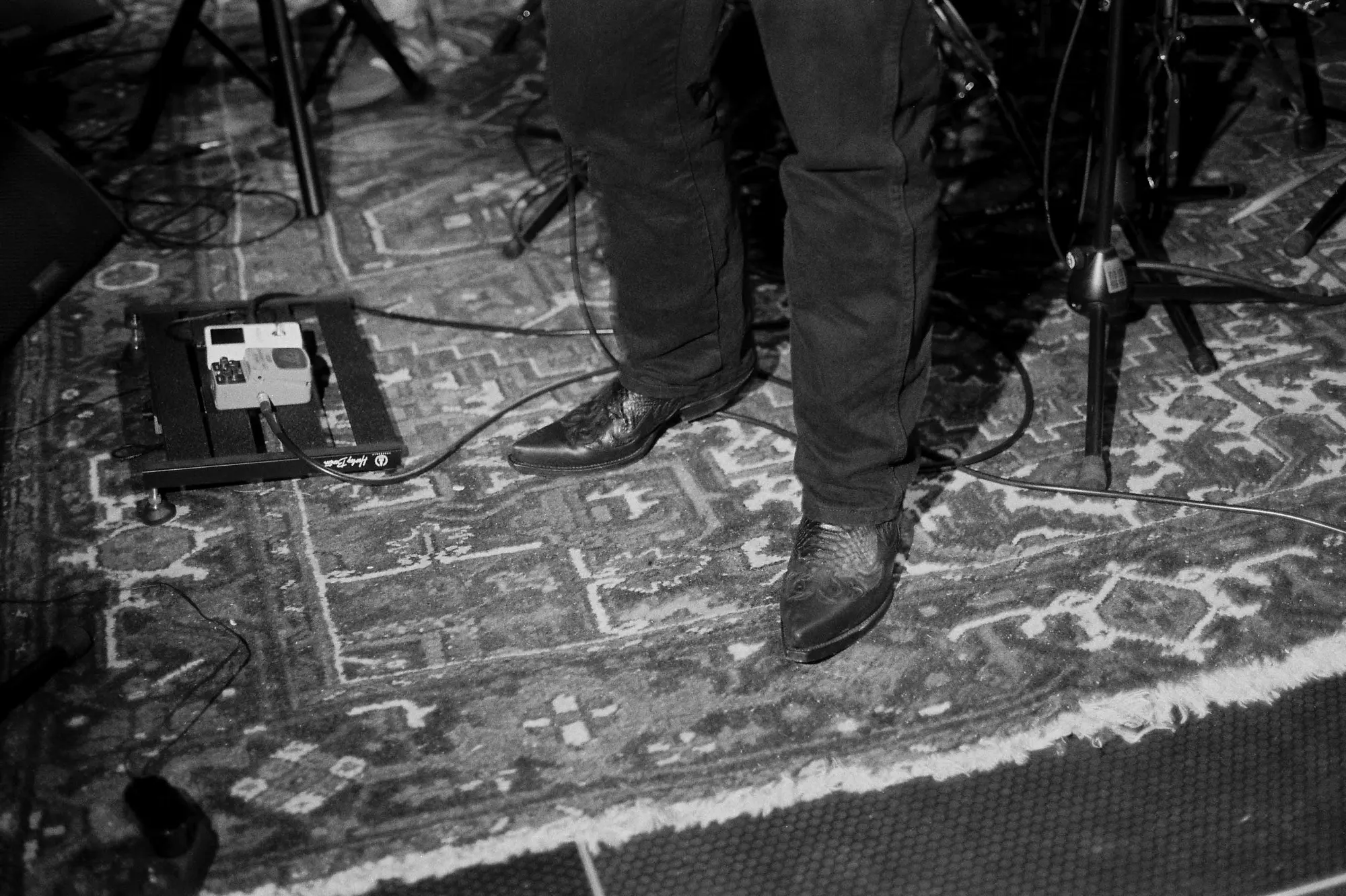 Feral — En directo y de gira, pieza 15