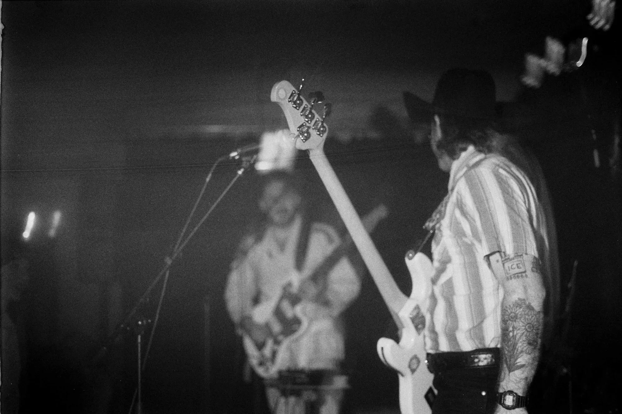 Feral — En directo y de gira, pieza 17