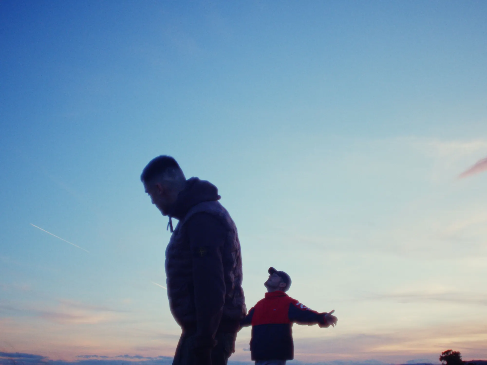 Rever & Yeke Boy — What Can I Do?, still 3